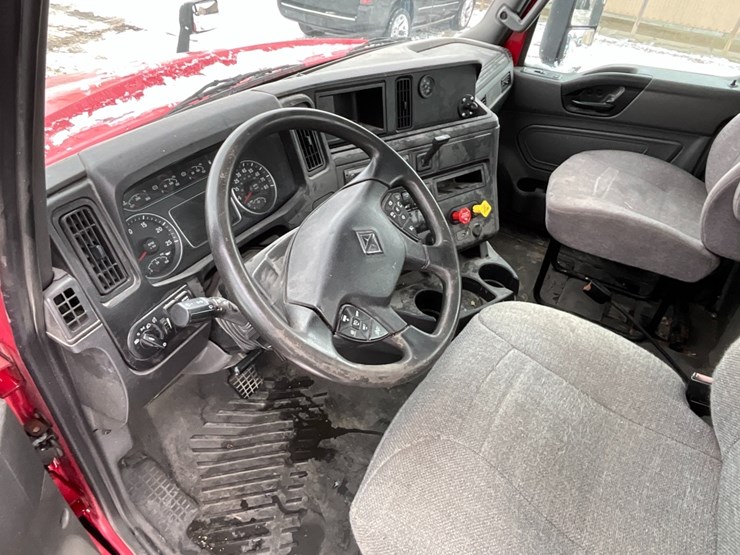 2019-international-lt-image-18