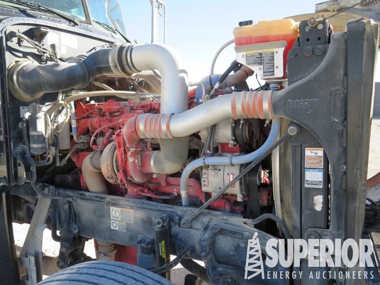 2016-peterbilt-389-image-6