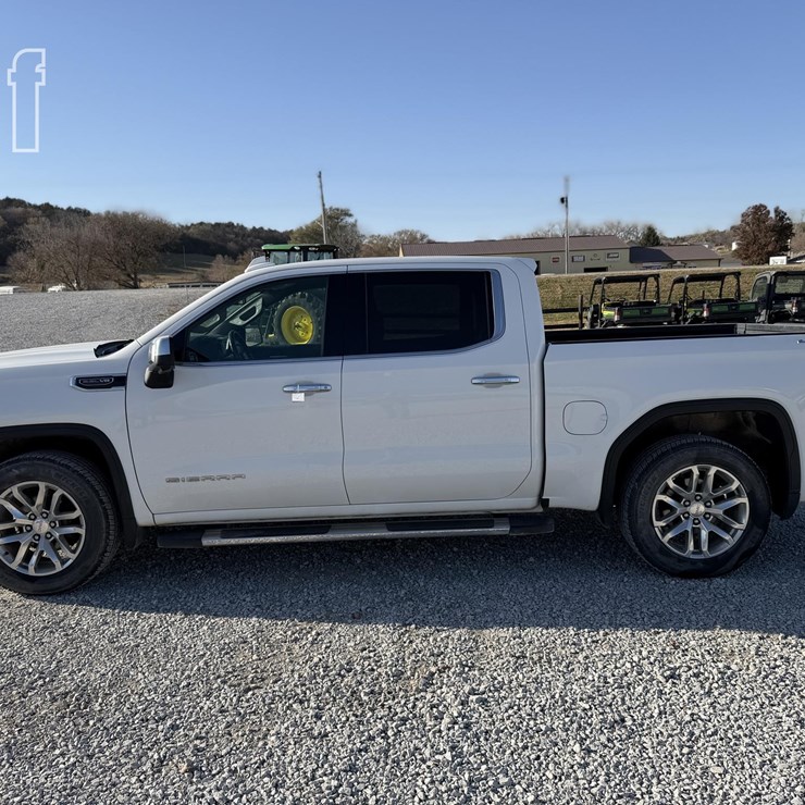 GMC SIERRA 1500 SLT