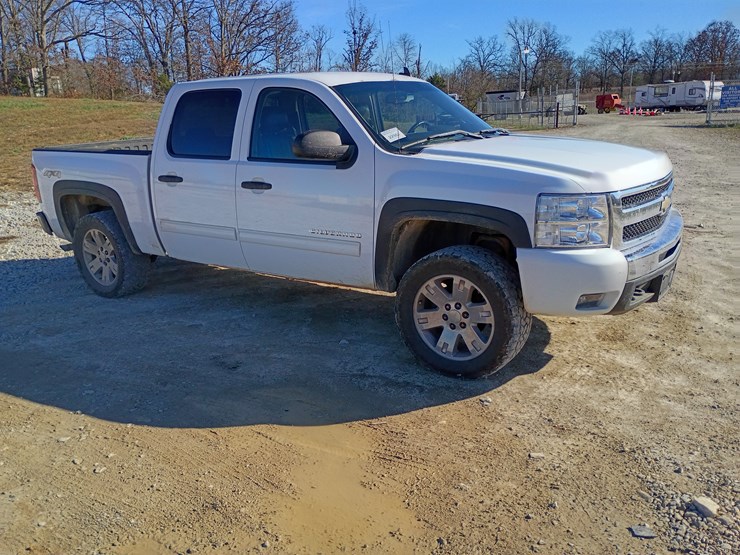 chevrolet-silverado-1500-image-12