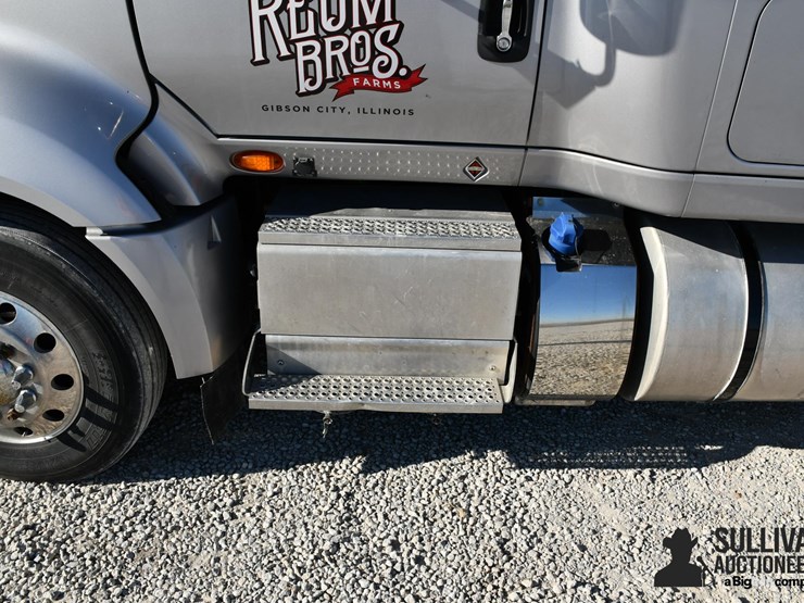 2017-international-prostar-image-14