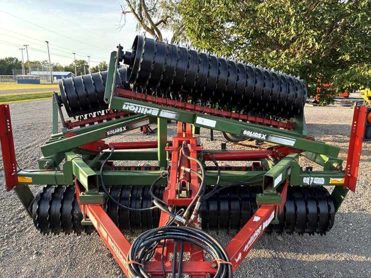 2002-brillion-x108-image-11