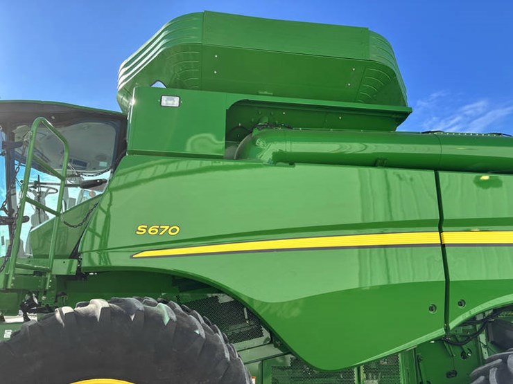 john-deere-s670-image-21