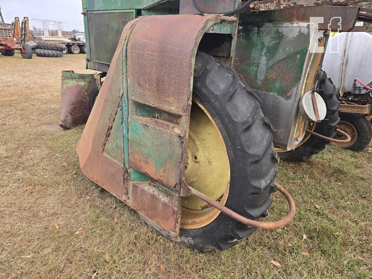 john-deere-700-image-7