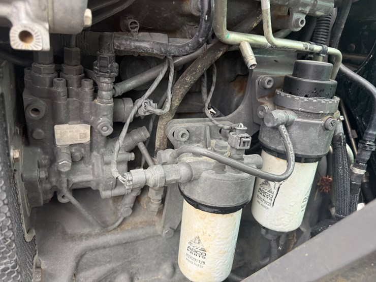 massey-ferguson-4709-image-58