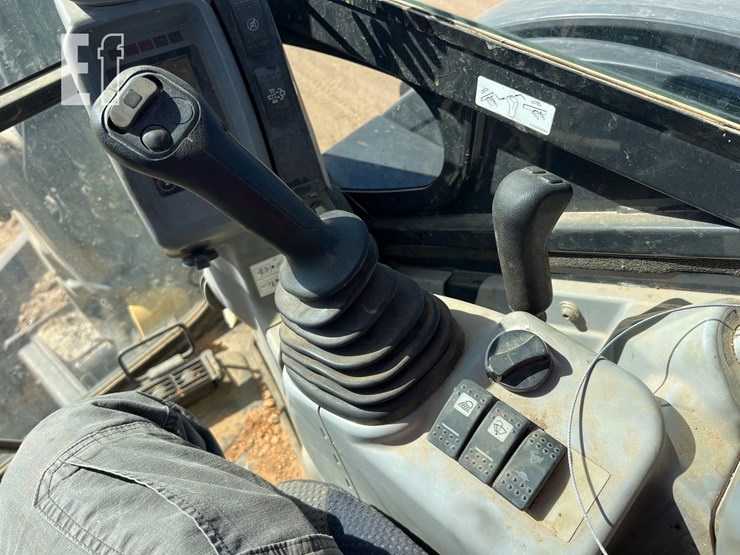 2018-deere-60g-image-33