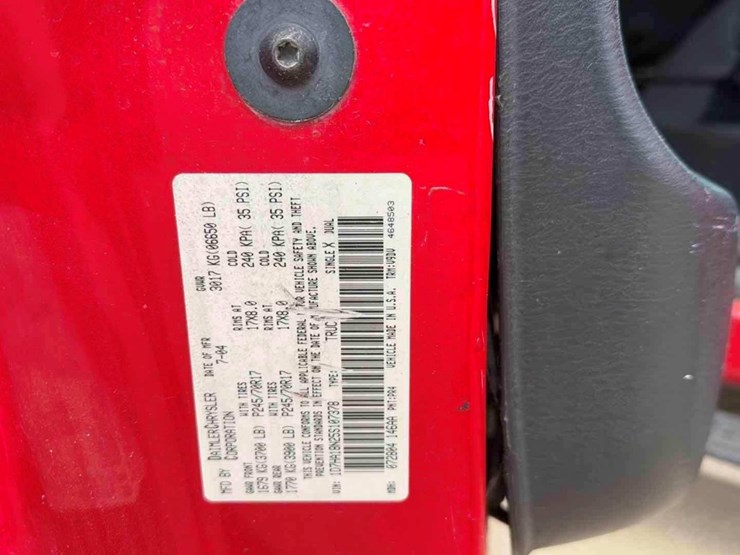 2005-dodge-ram-1500-image-13