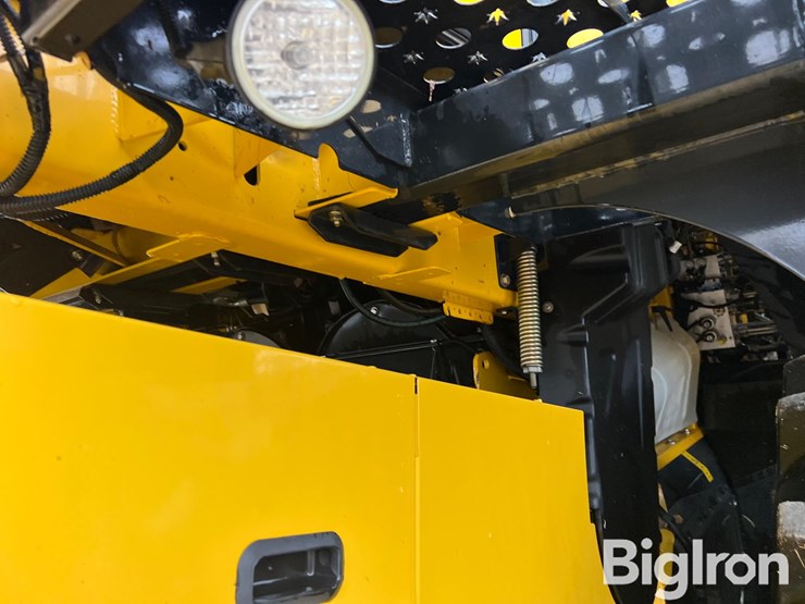 new-holland-cr6.90-image-15