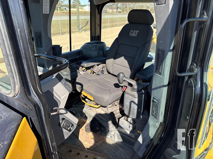 caterpillar-d5-lgp-image-24