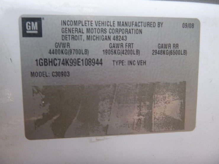 2009-chevrolet-2500-image-16