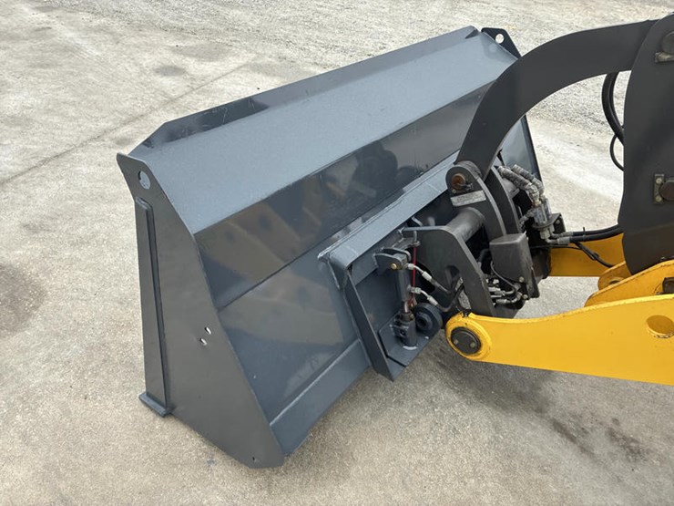 #122463-•-2023-nh-w50c-#fnhw50csnjhp00463-image-42