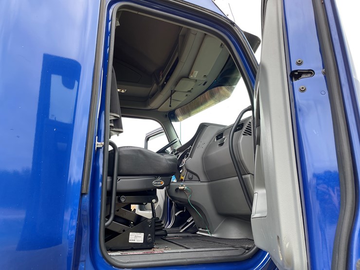 kenworth-t680-image-79