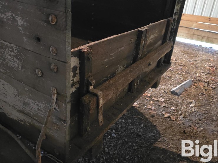 wood-barge-wagon-image-13