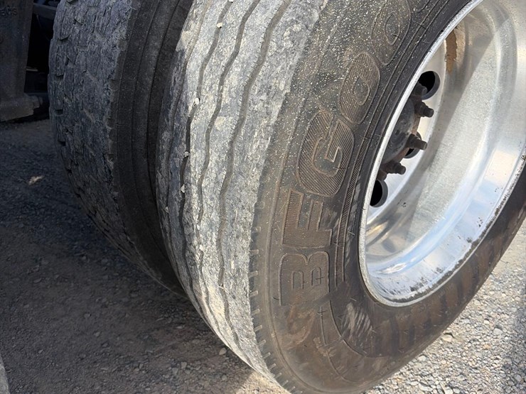 1999-eagle-road-tractor-image-7