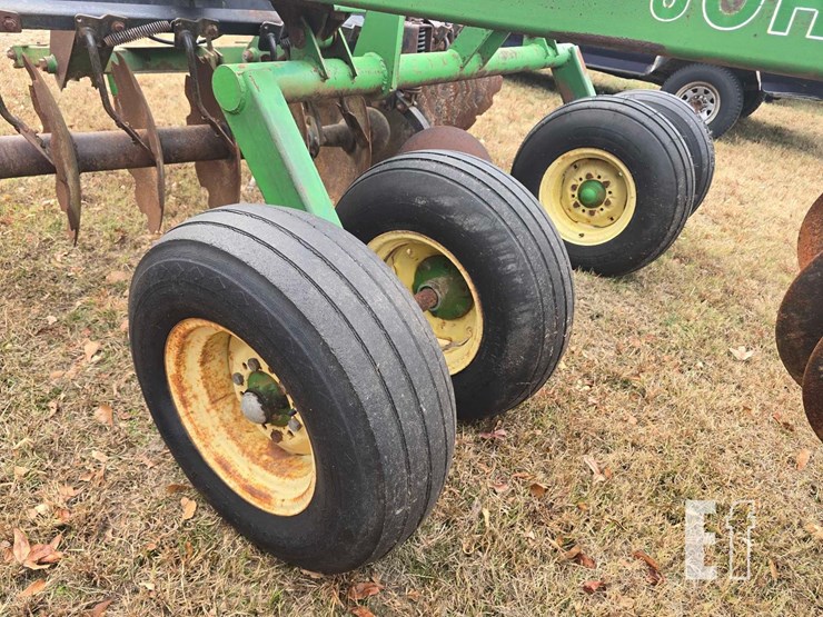 john-deere-630-image-8