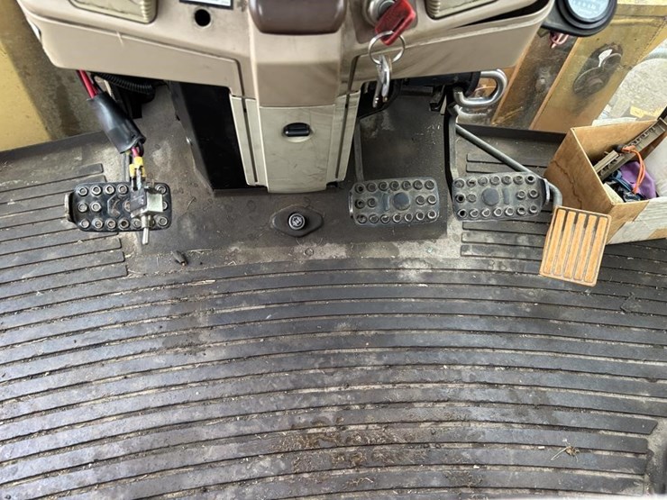 john-deere-6410-image-41