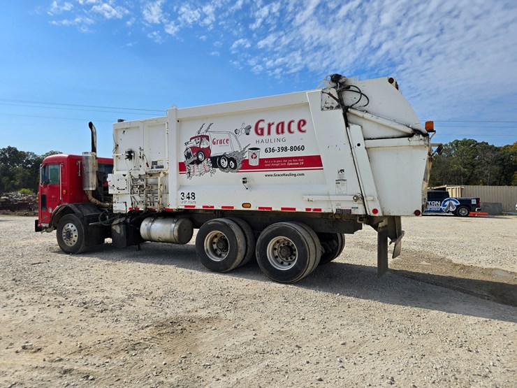 2003-peterbilt-320-image-13