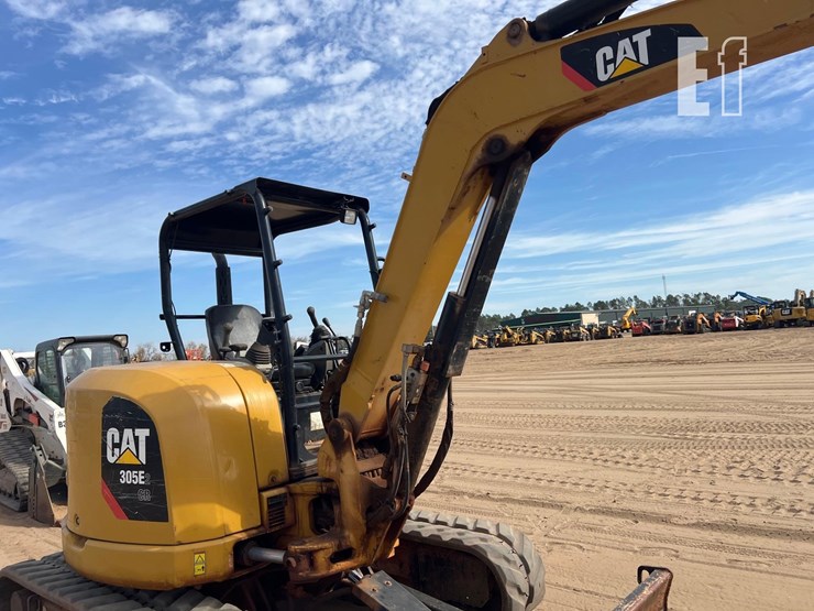 caterpillar-305e2-cr-image-24