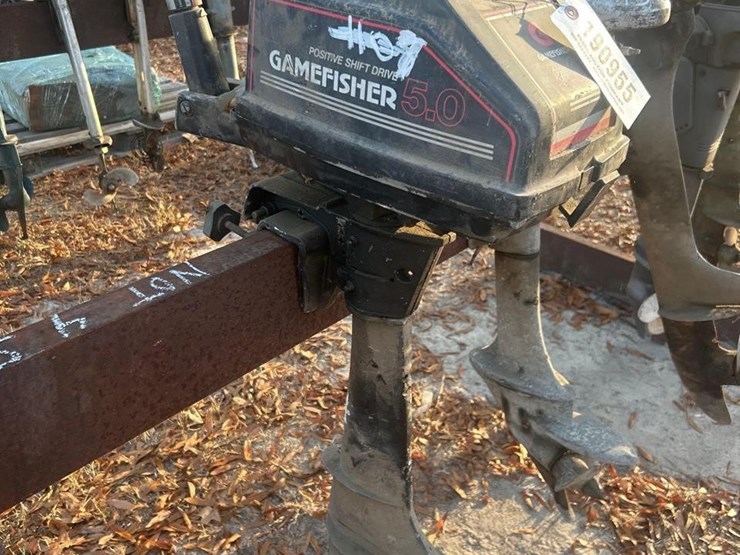 game-fisher-5hp-outboard-motor-image-1