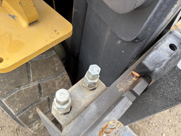 caterpillar-gc35k-image-13