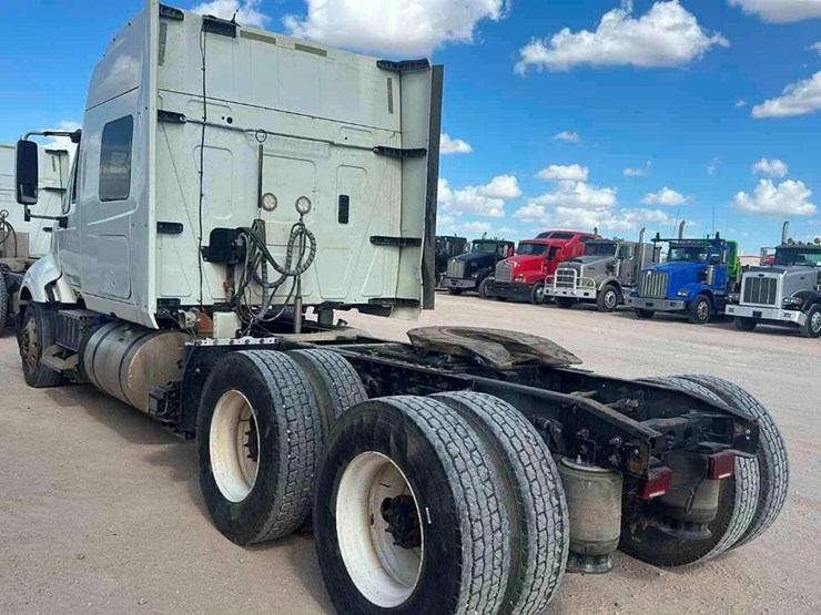 international-prostar-image-3