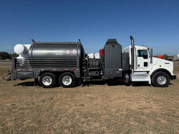 2018-kenworth-t800-image-4