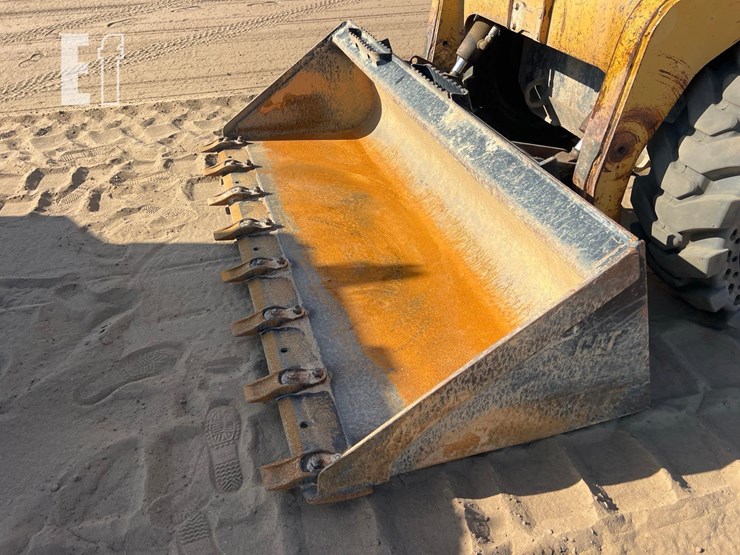 2005-caterpillar-262b-image-9