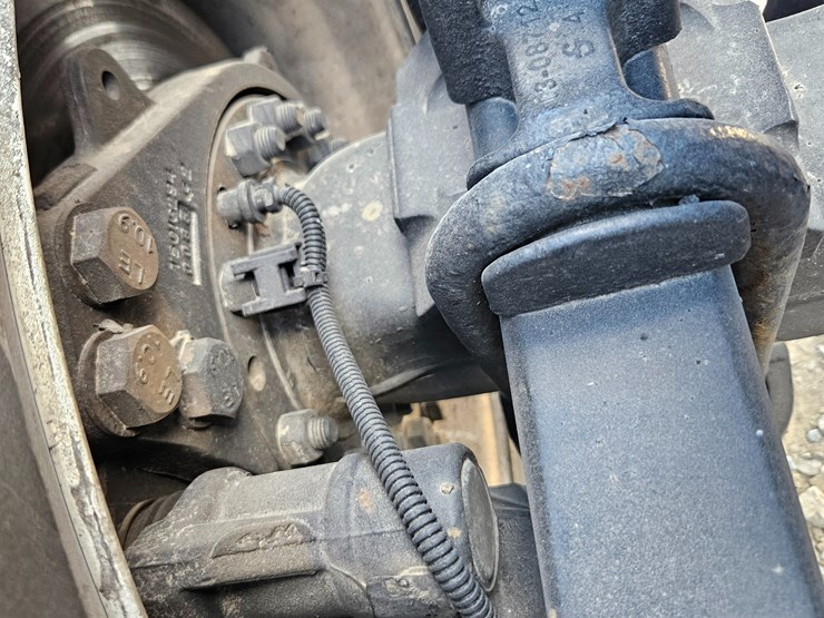 2021-kenworth-t680-image-76