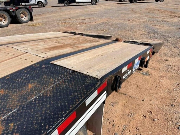 2023-eager-beaver-equip.-trailer-image-10