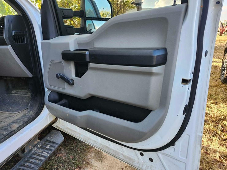 2019-ford-f250-image-19