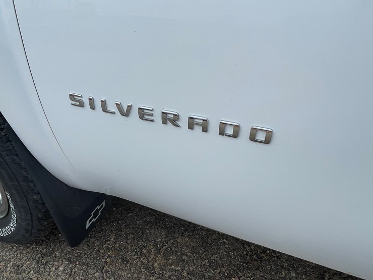 2013-chevrolet-1500-image-11