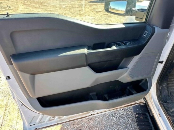 2024-ford-f350-image-38