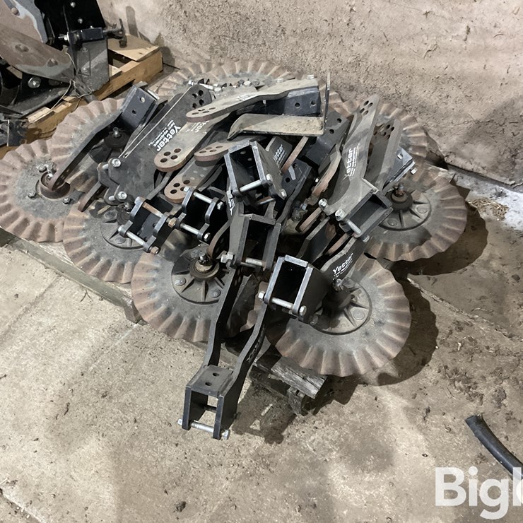 Yetter 2555 No-Till Coulter Attachment