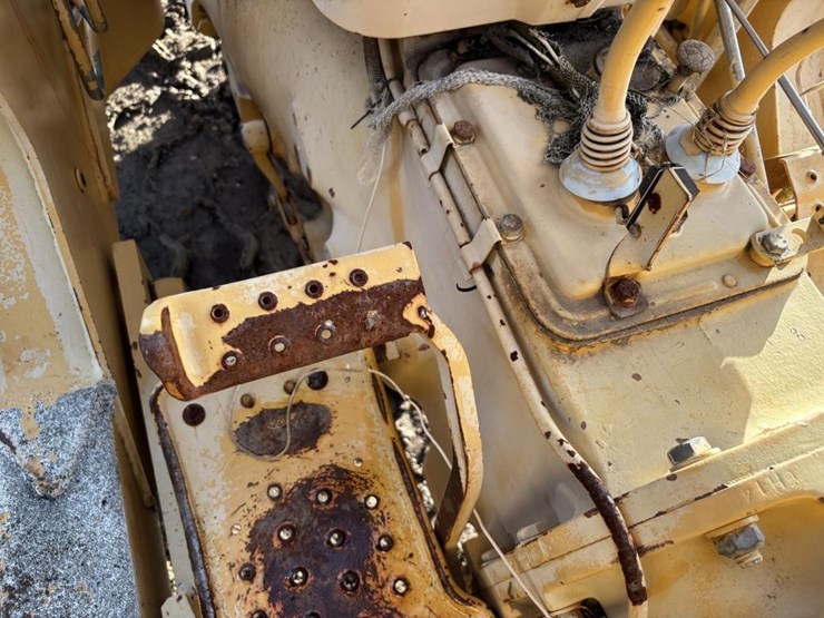 1975-ford-445a-image-42