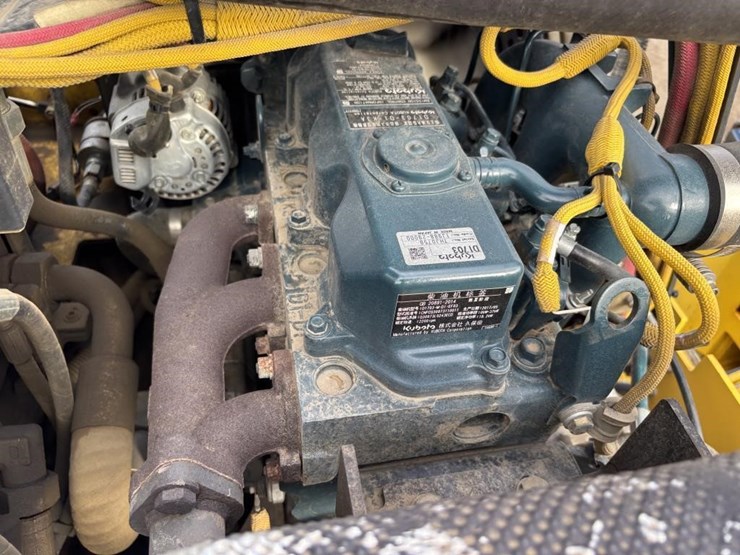 2017-bomag-bw120-image-37