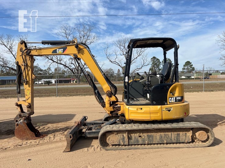 caterpillar-305e2-cr-image-1