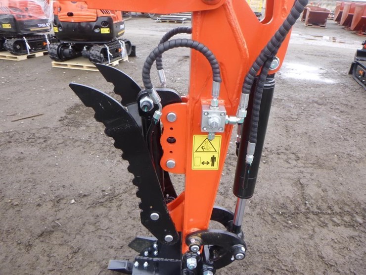 2025-tpm-18bs-hydraulic-excavator-image-12