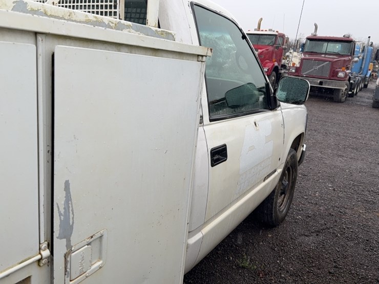 chevrolet-3500-image-6