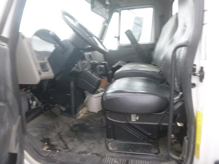 international-4300-image-9