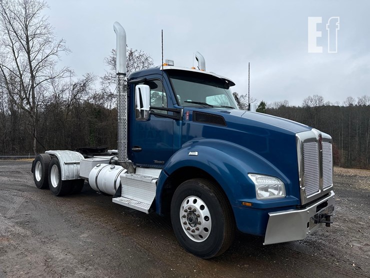 2015-kenworth-t880-image-7