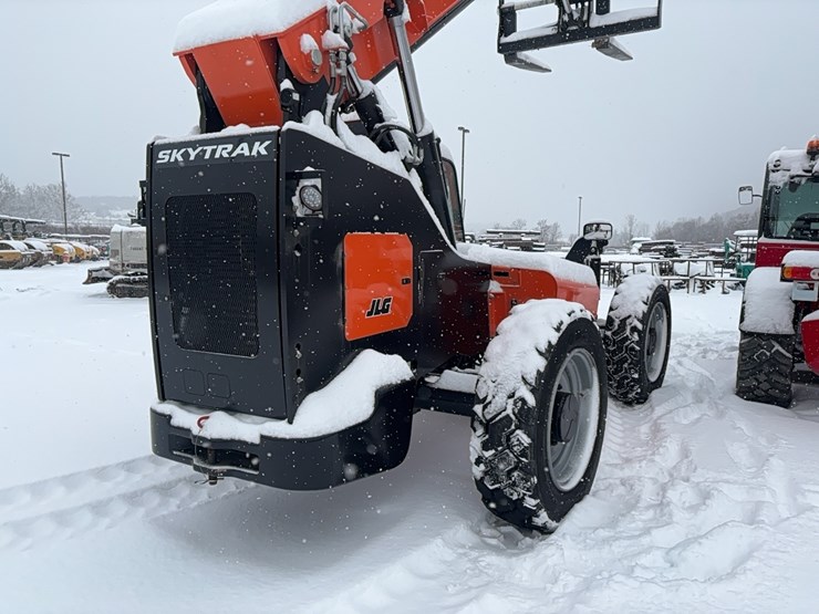 sky-trak-8042-image-6