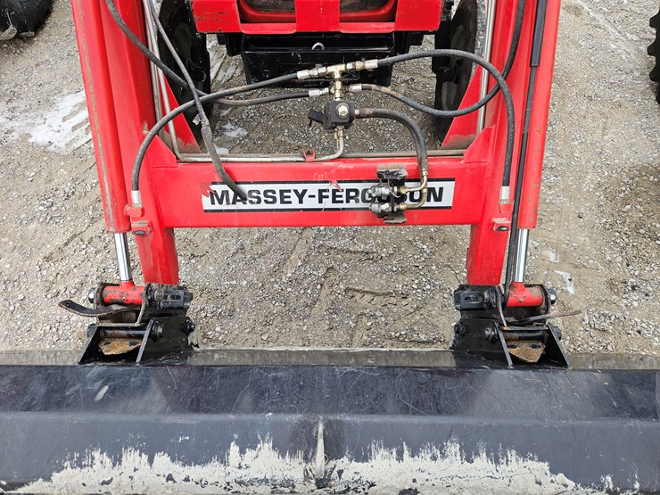 massey-ferguson-4253-image-5