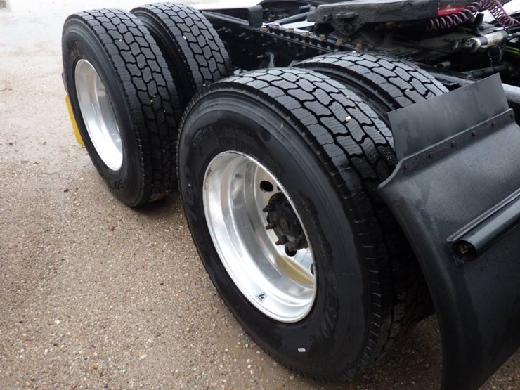 international-lt-image-5