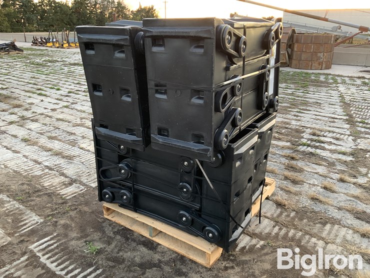 raaft-pivot-tire-tracks-image-5