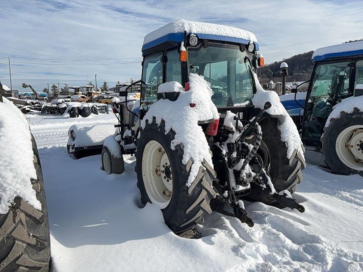 new-holland-t4020-image-10