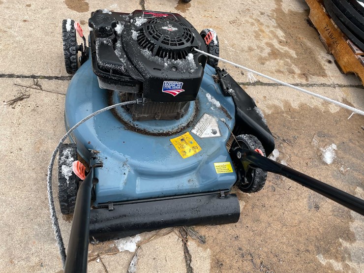 #6113-•-lawn-mower-(o3)-image-4