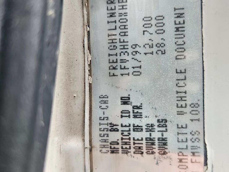 freightliner-fl70-image-46