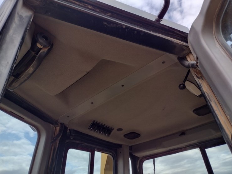 caterpillar-d6r-xl-image-16