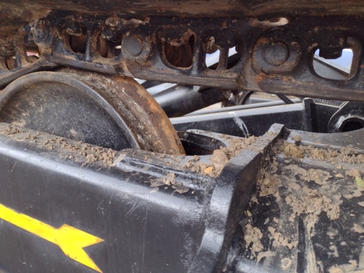 caterpillar-307.5-image-32