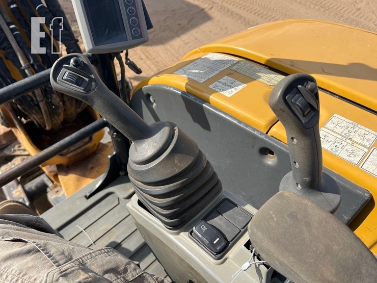 caterpillar-305e2-cr-image-30